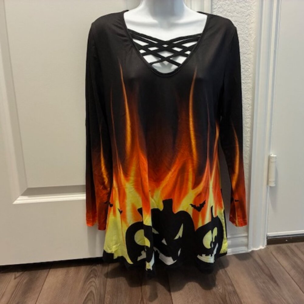 New * HALLOWEEN l/s TUNIC TOP * Criss-Cross Neck PUMPKINS & FLAMES * SLINKY S
